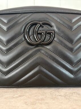 Gucci GG Calfskin Matelasse Monochrome Small GG Marmont Chain Shoulder Bag Black